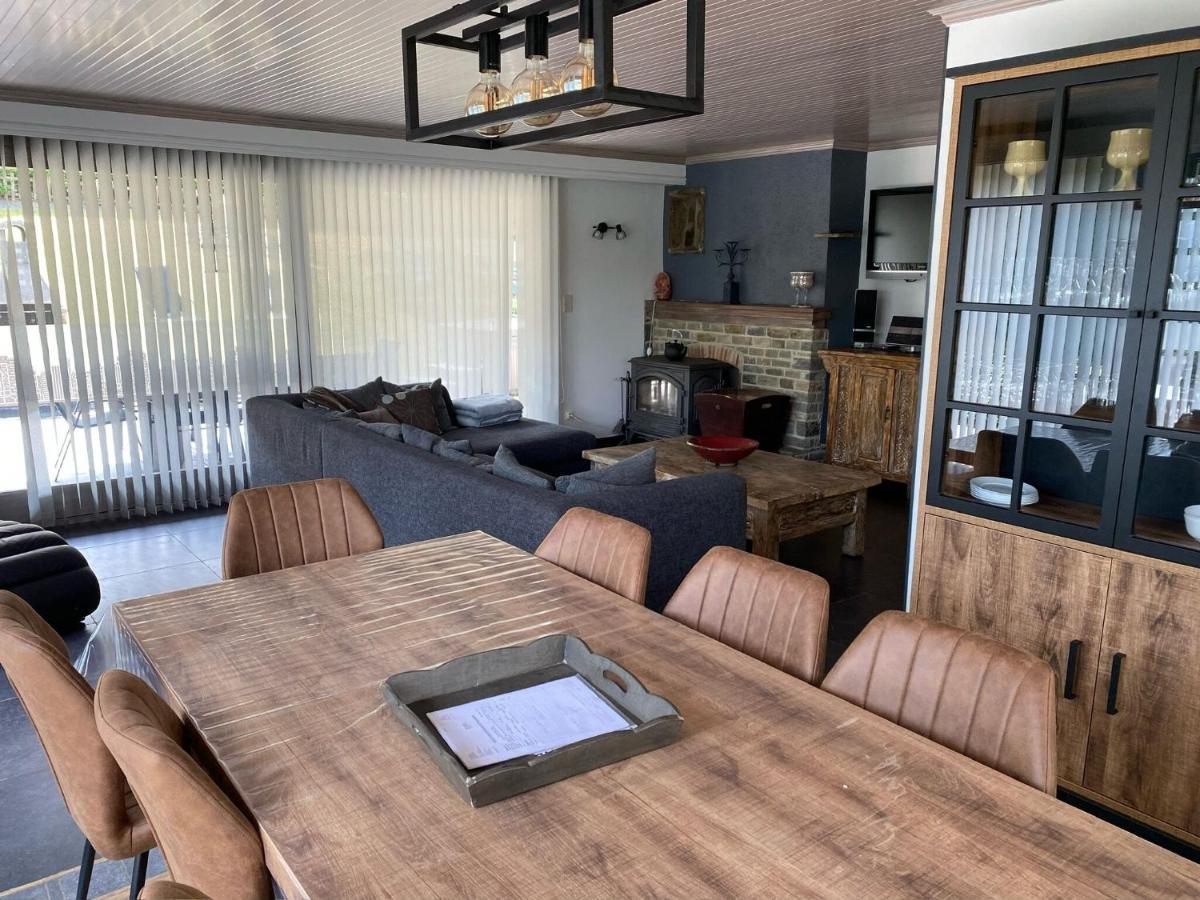 Luxurious Holiday Home With Jacuzzi Filly Luaran gambar